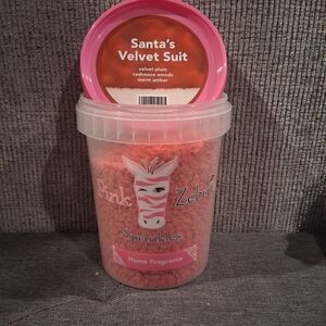 Pink Zebra Santa's Velvet Suit Home Fragrance